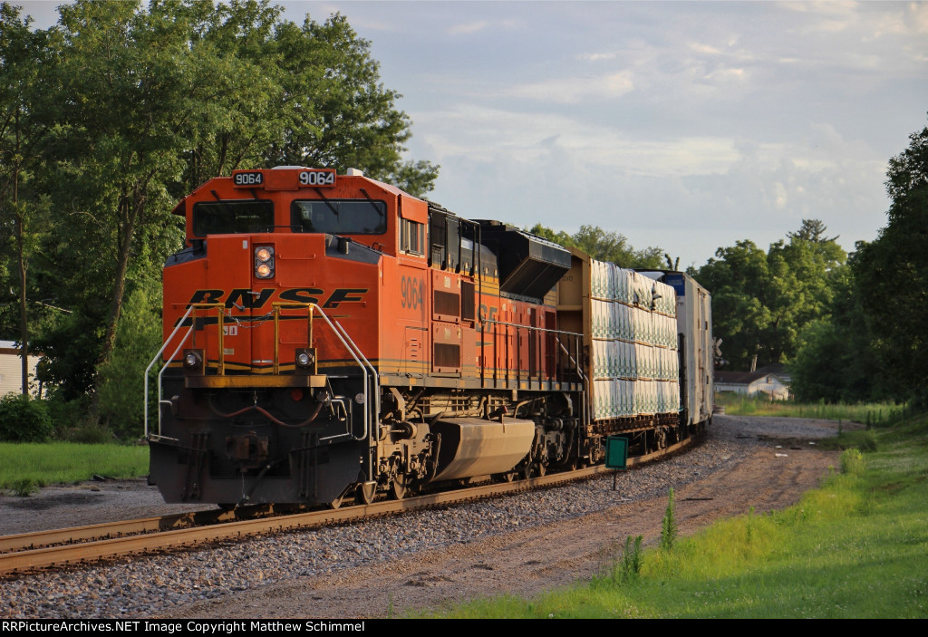 BNSF 9064 - DPU